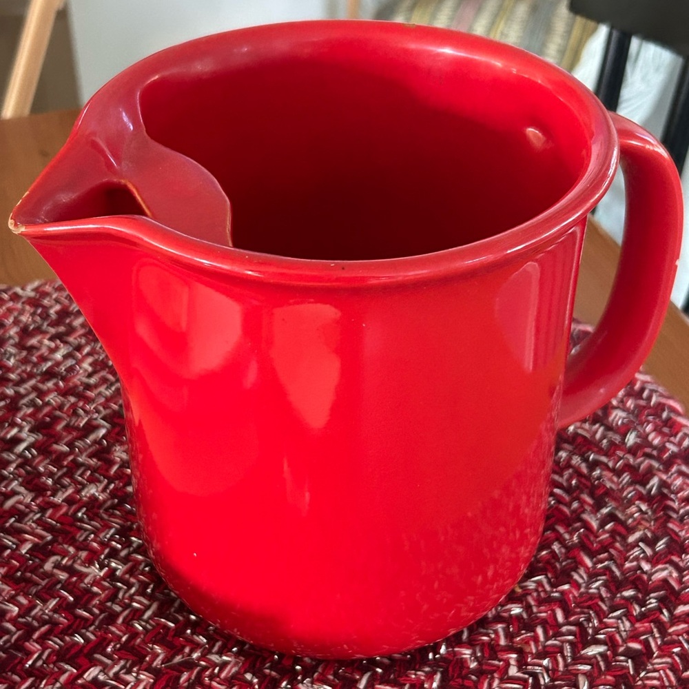 Crown Corning Italy Pitcher